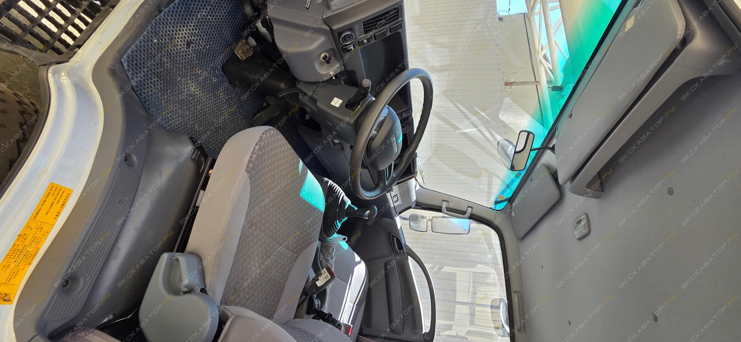 Isuzu Elf [6]