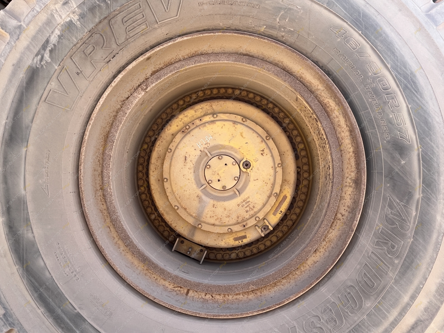 Caterpillar 793D [9]