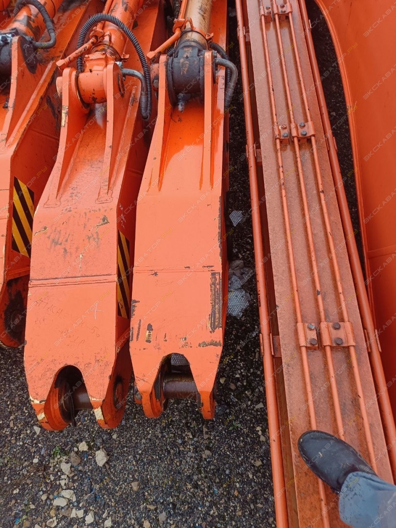 Hitachi ZX240-5G [3]