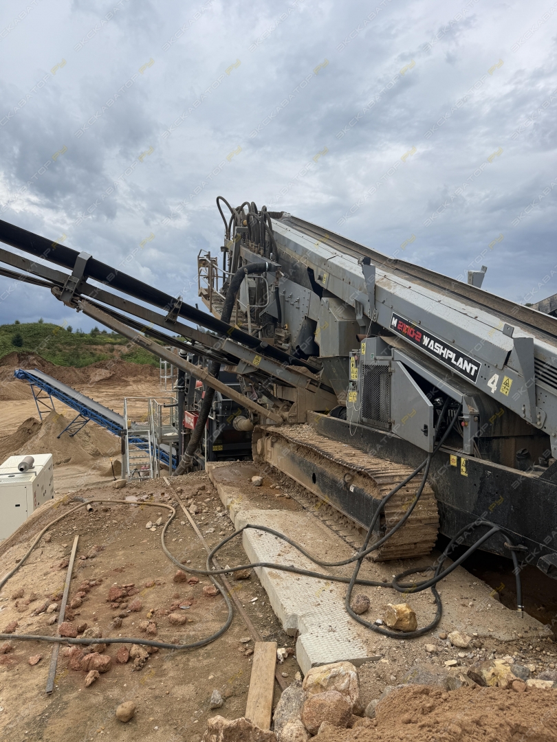 Terex M2100 [13]