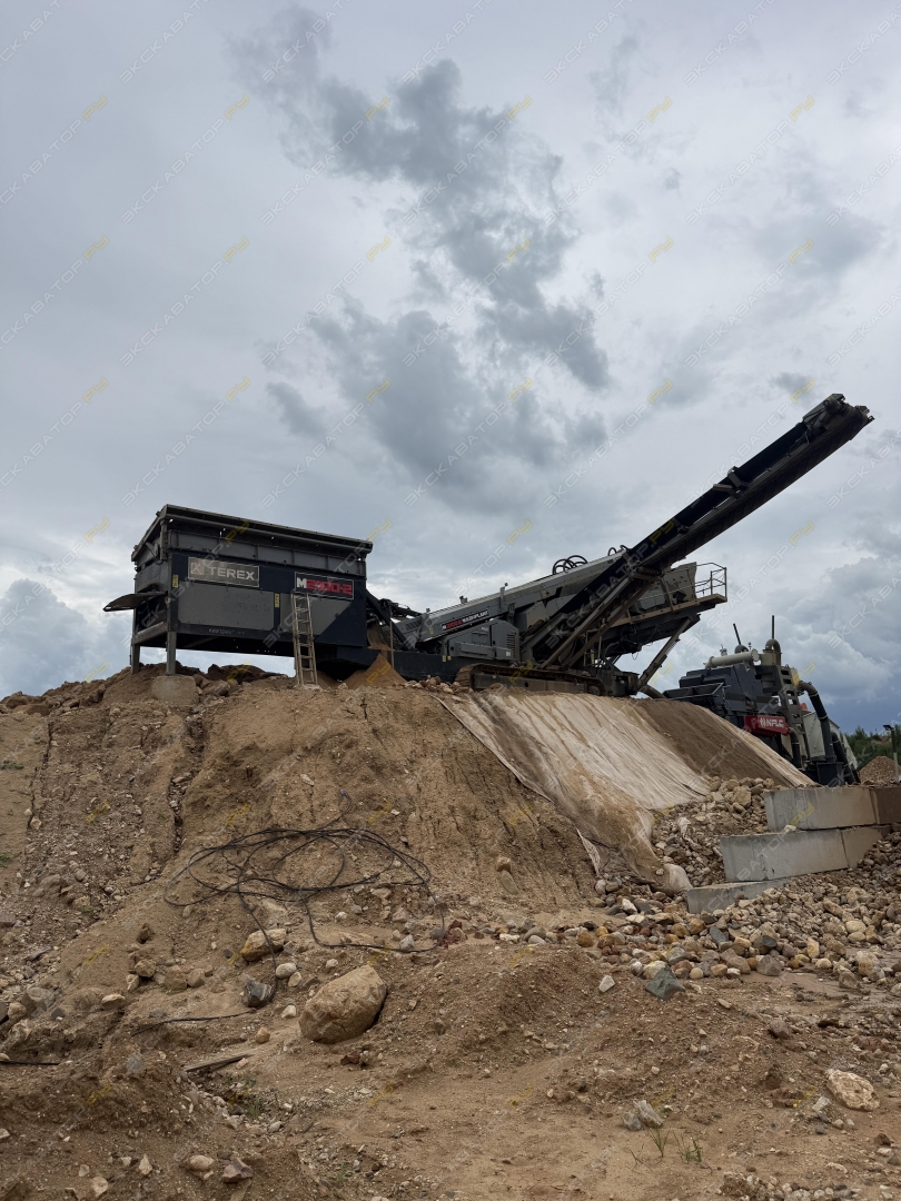 Terex M2100 [9]