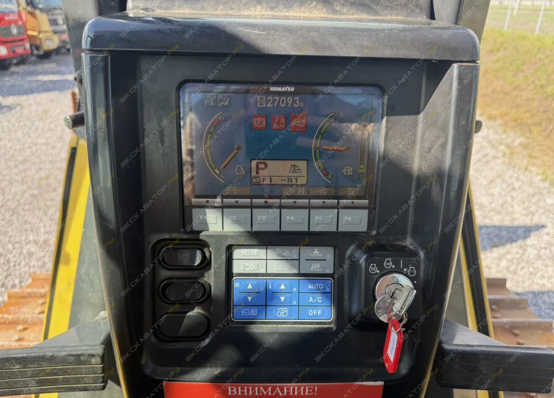Komatsu D65EX-16 [15]