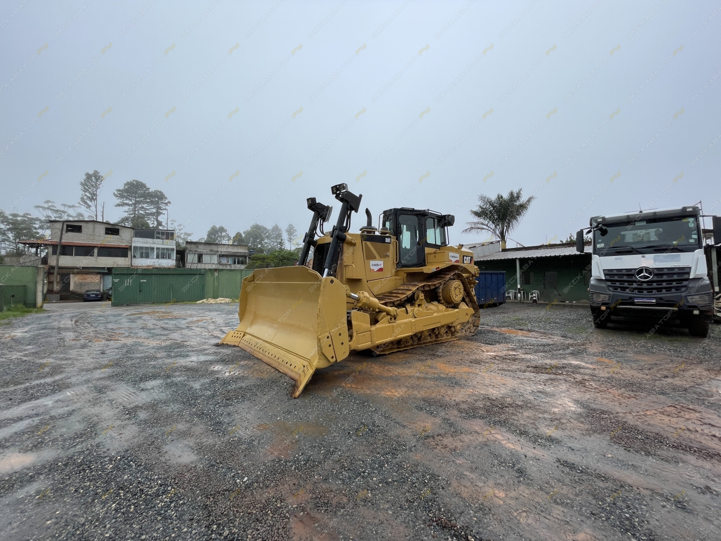 Caterpillar D8T [13]