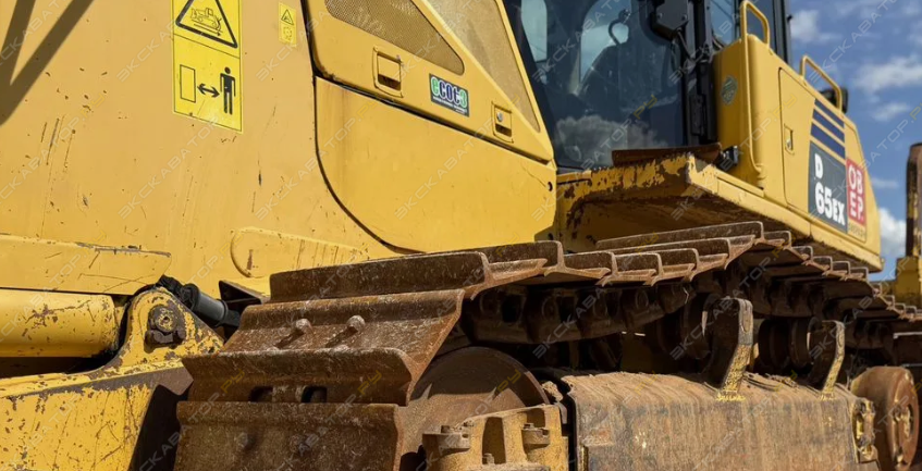 Komatsu D65EX-16 [9]