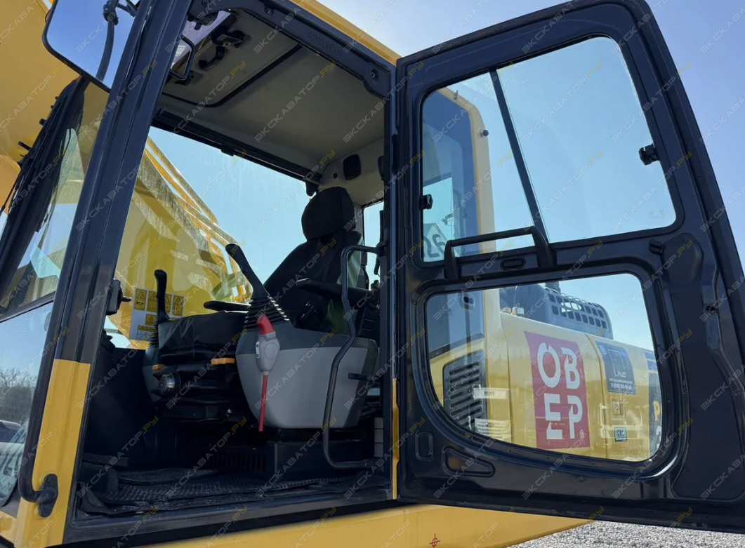 Komatsu PC300 [11]