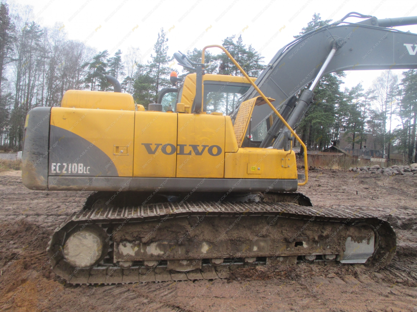 Volvo EC210B LC [2]