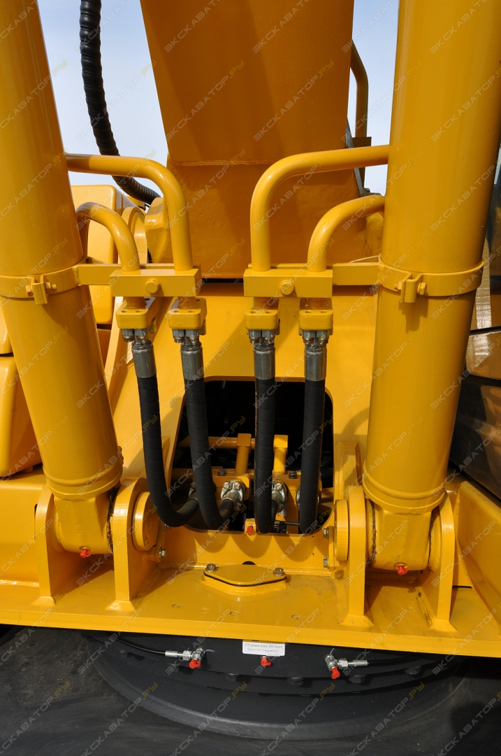 Shantui SE220LC [9]