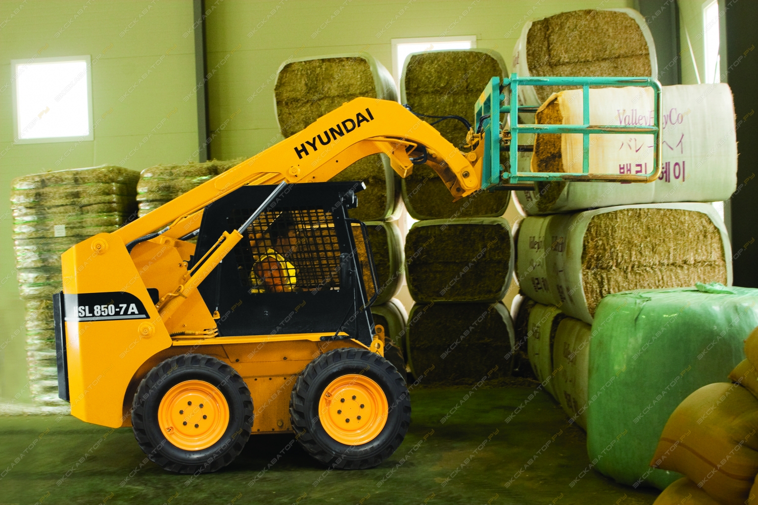Hyundai HSL 850-7A [9]