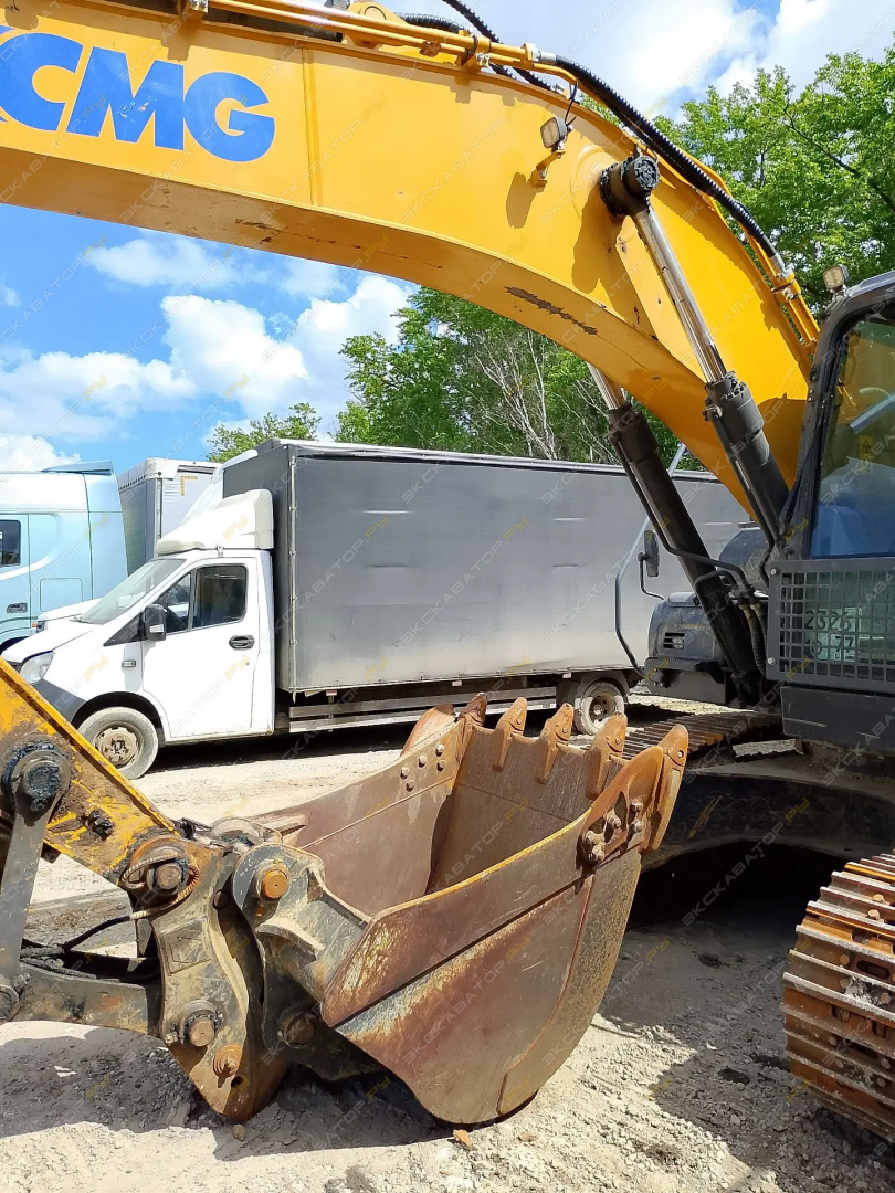 XCMG XE225DN [11]