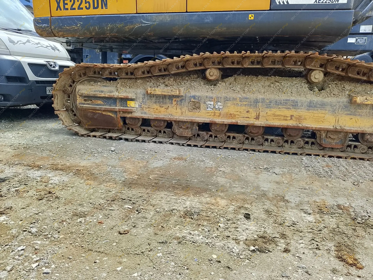 XCMG XE225DN [17]