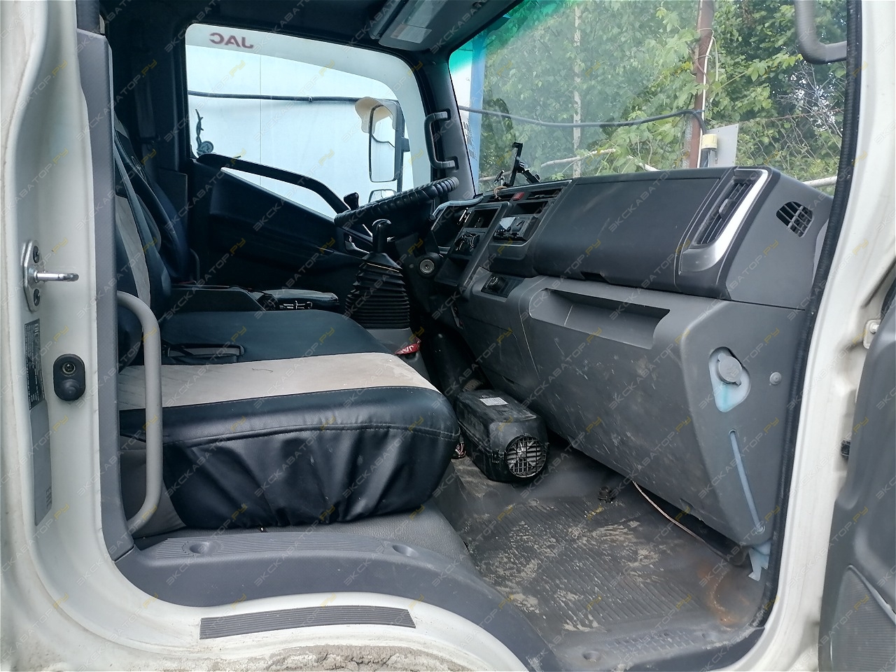JAC N120 [9]