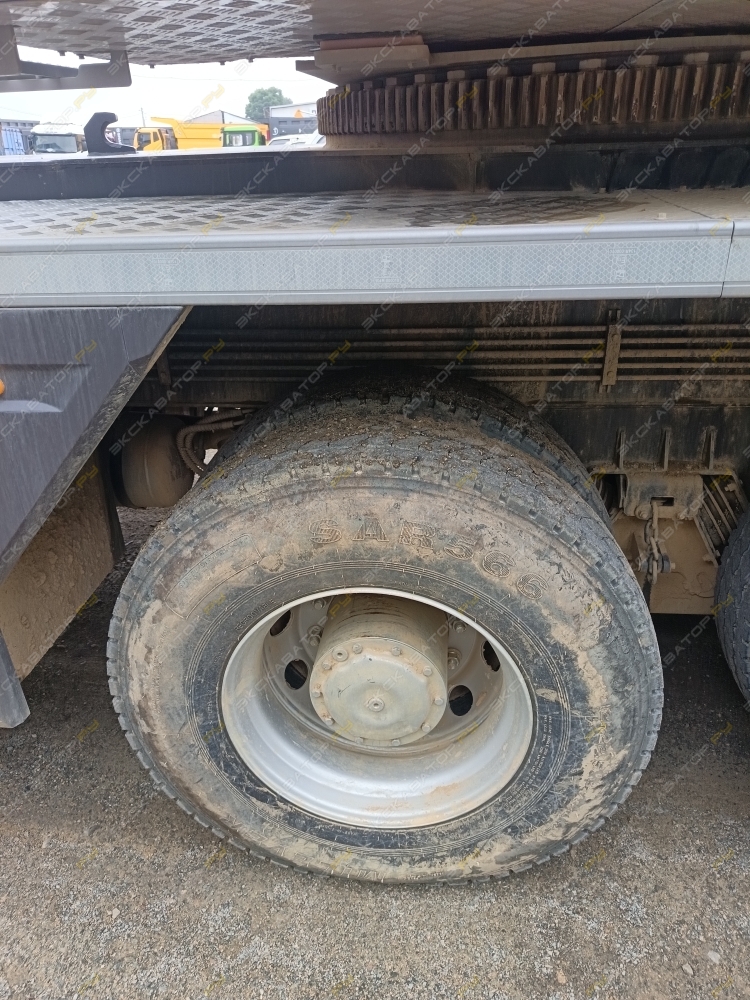 Zoomlion ZTC300V [12]