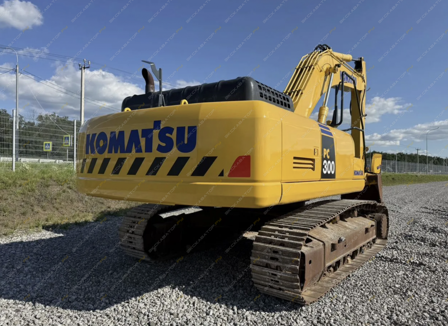 Komatsu PC300-8 [1]