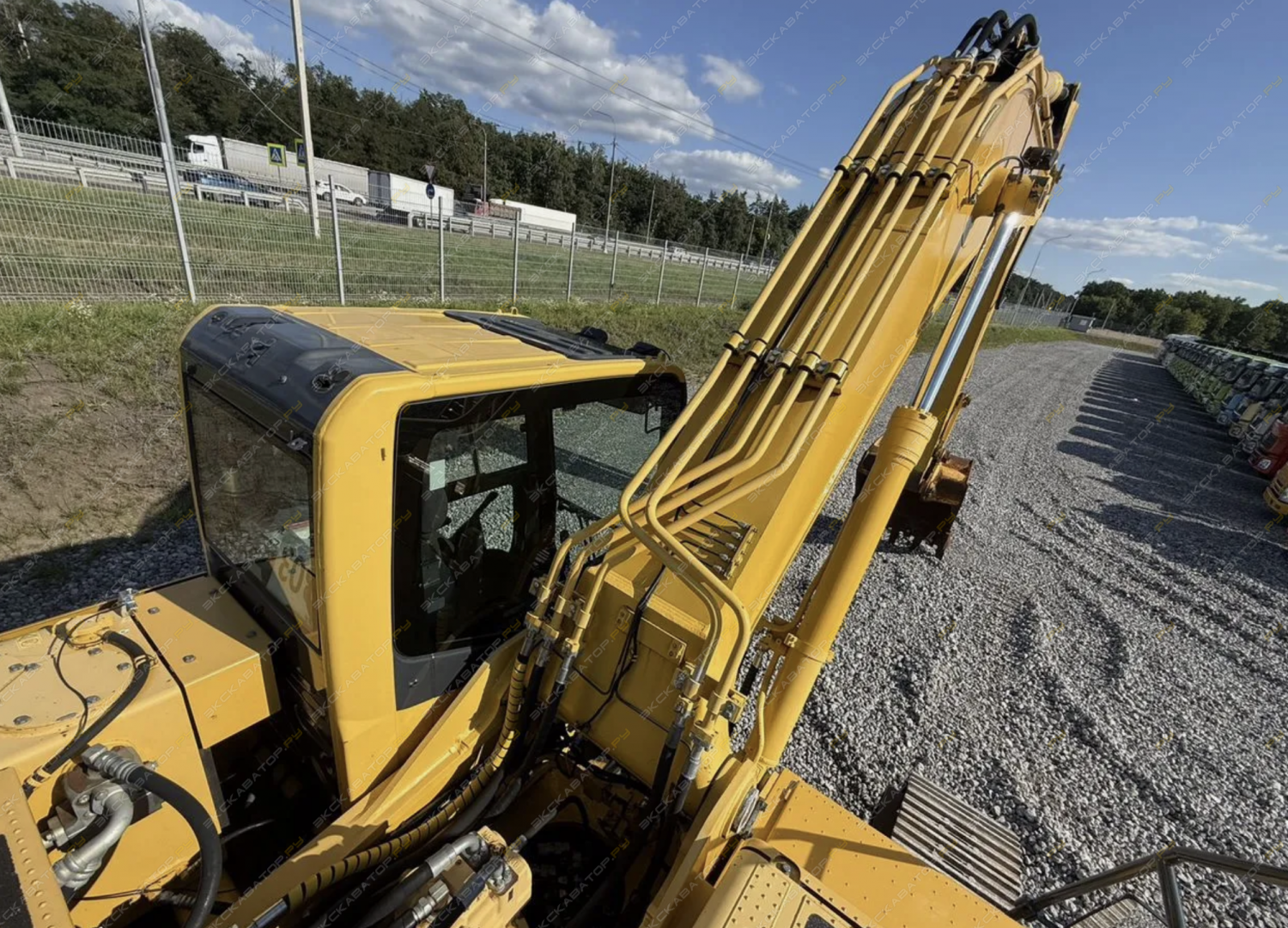 Komatsu PC300-8 [5]