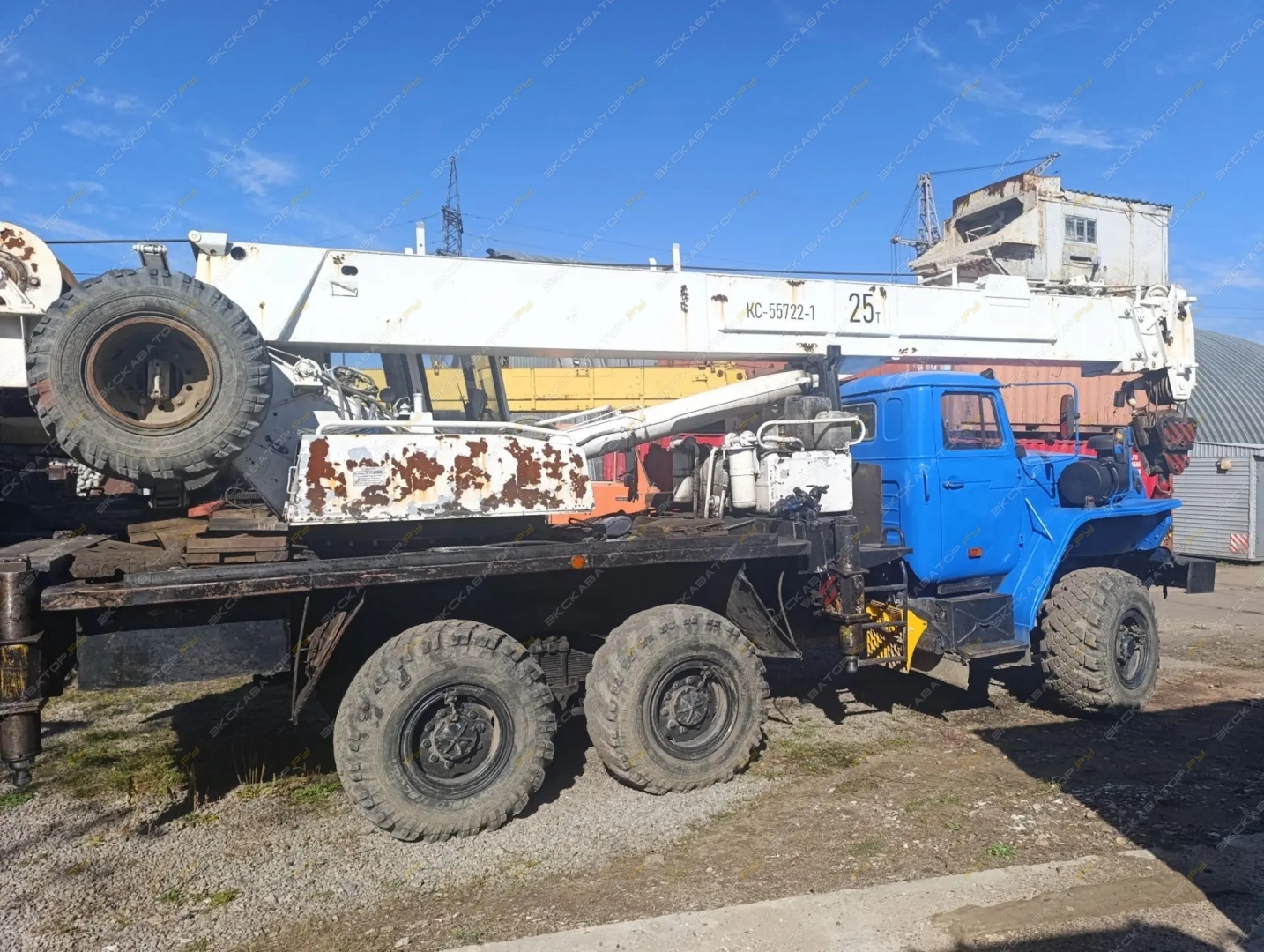 Юрмаш КС-55722-1 (25 т) на базе УРАЛ - 55571 [0]