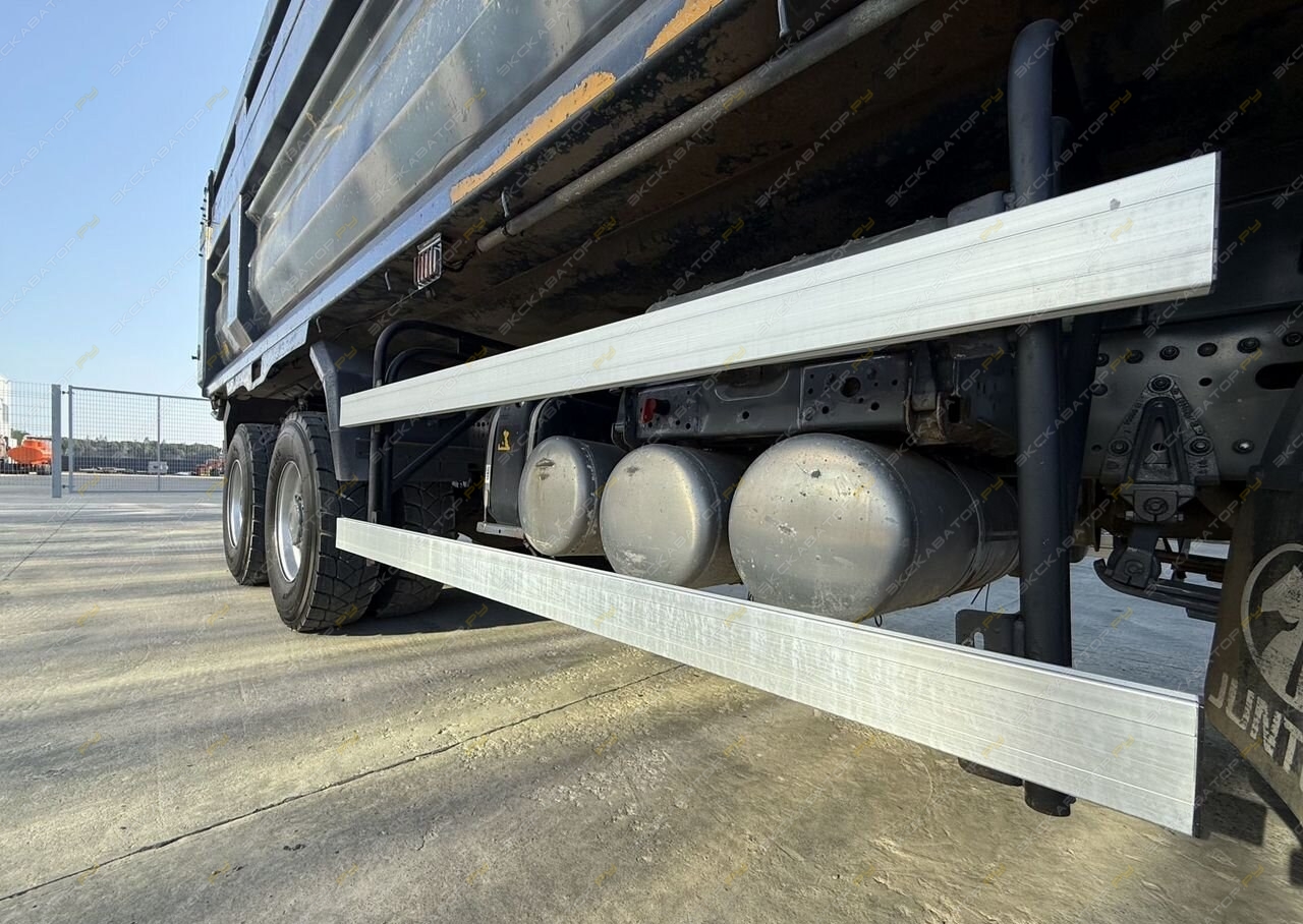 Howo T5G 8x4 [16]