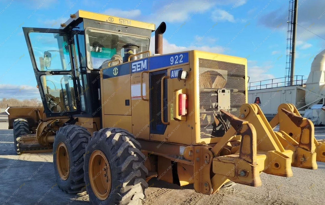 SEM 922F AWD [1]