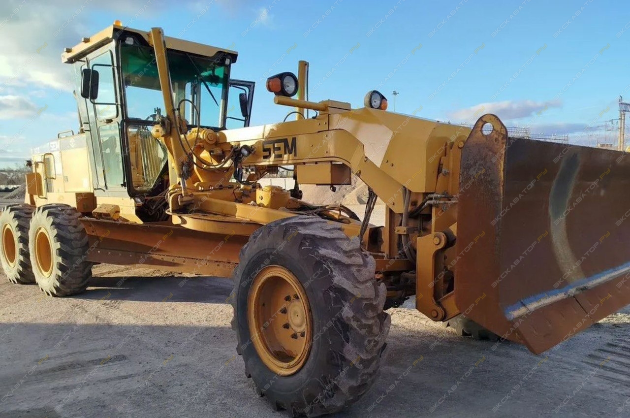 SEM 922F AWD [2]