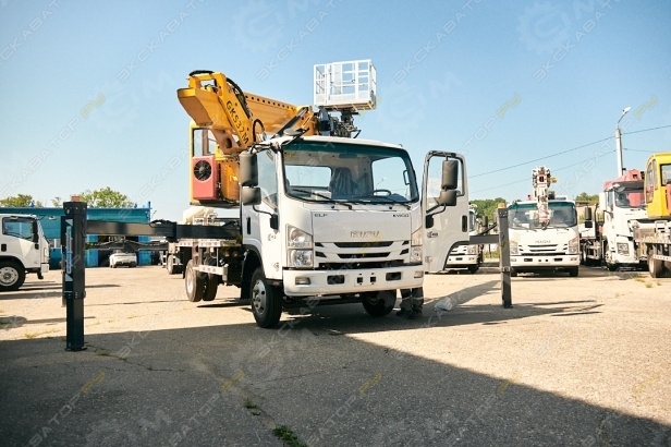 Isuzu Elf (автогидроподъемник) [2]