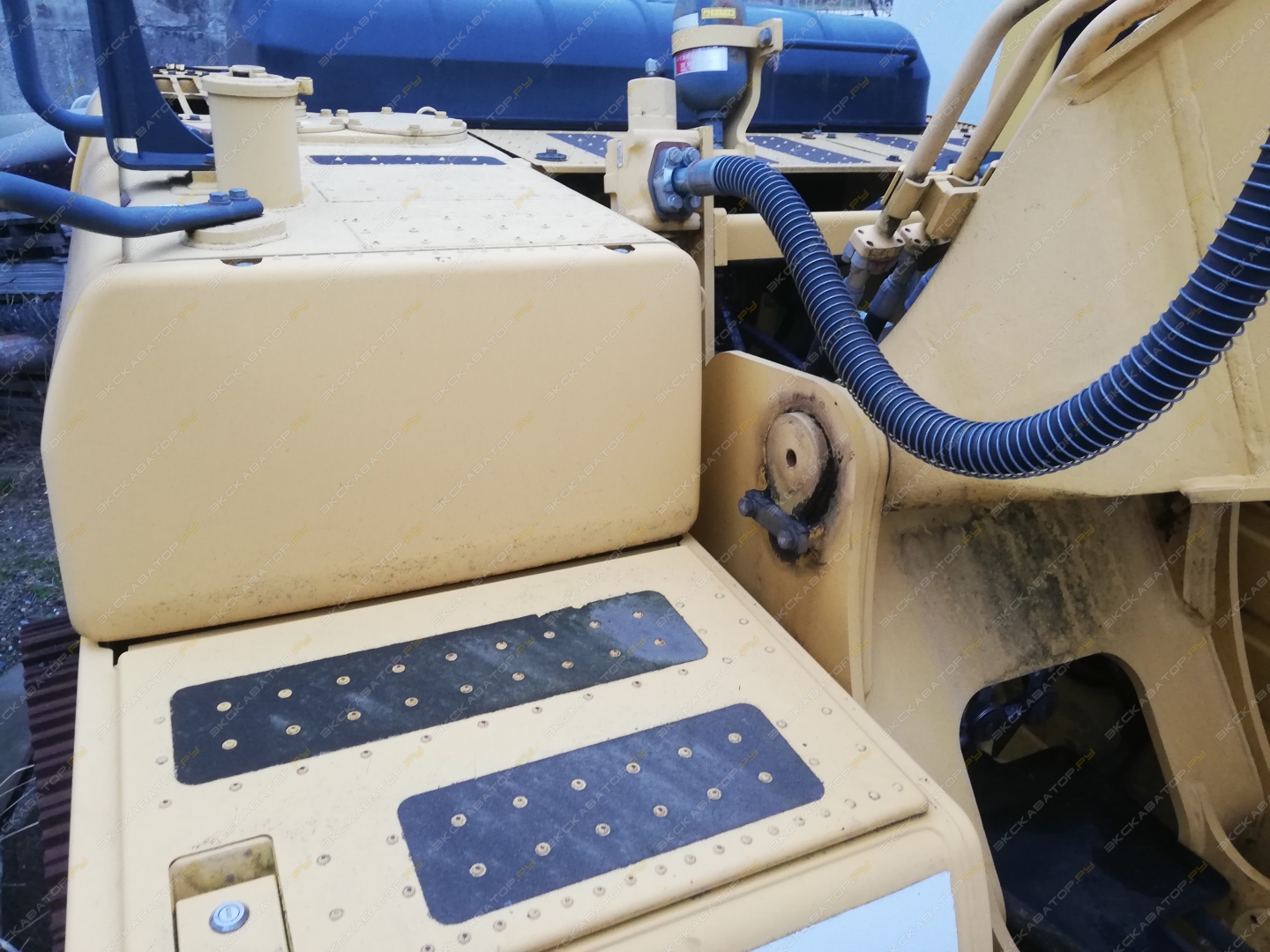 Komatsu PC200-8 [5]