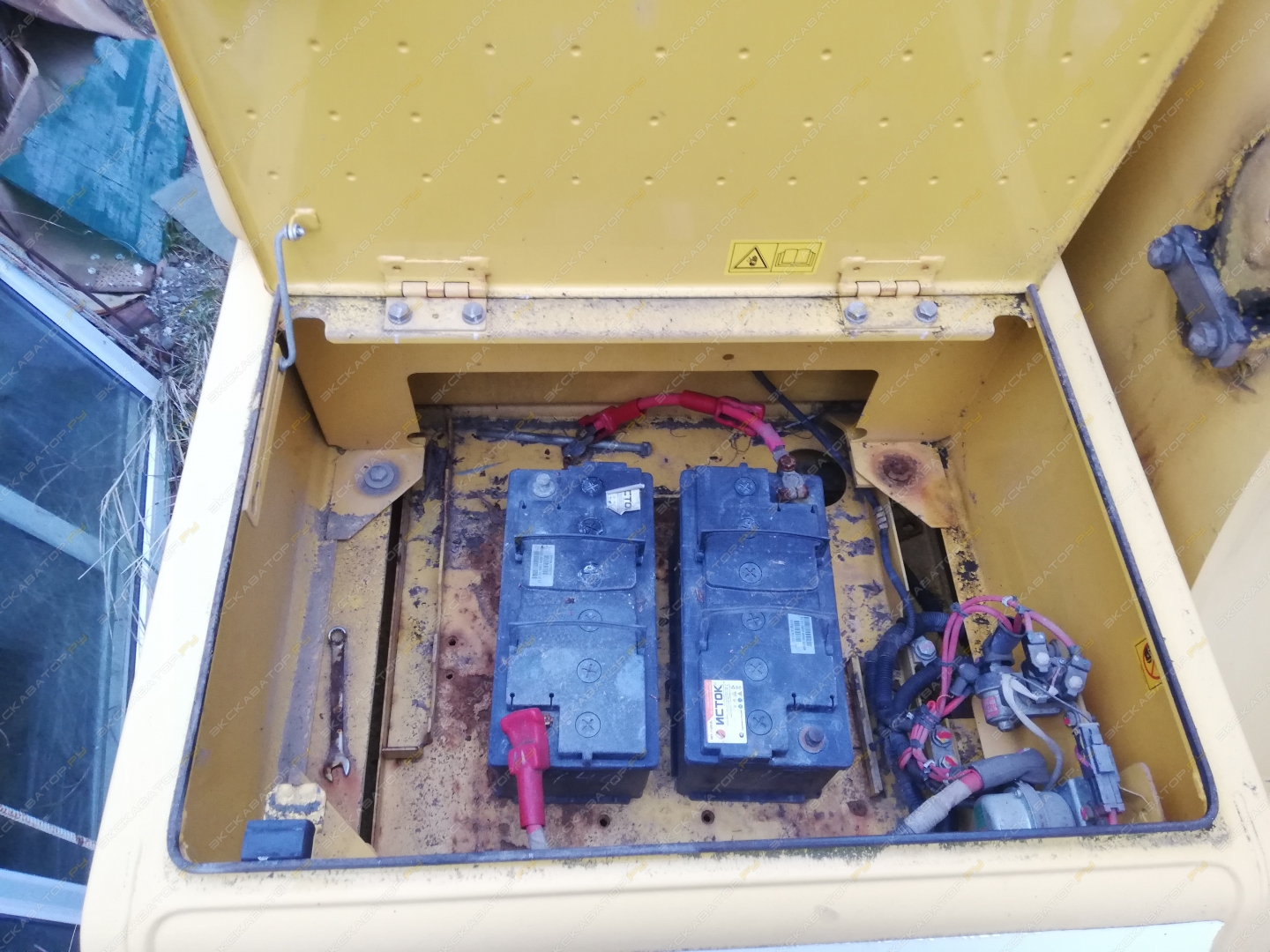 Komatsu PC200-8 [6]