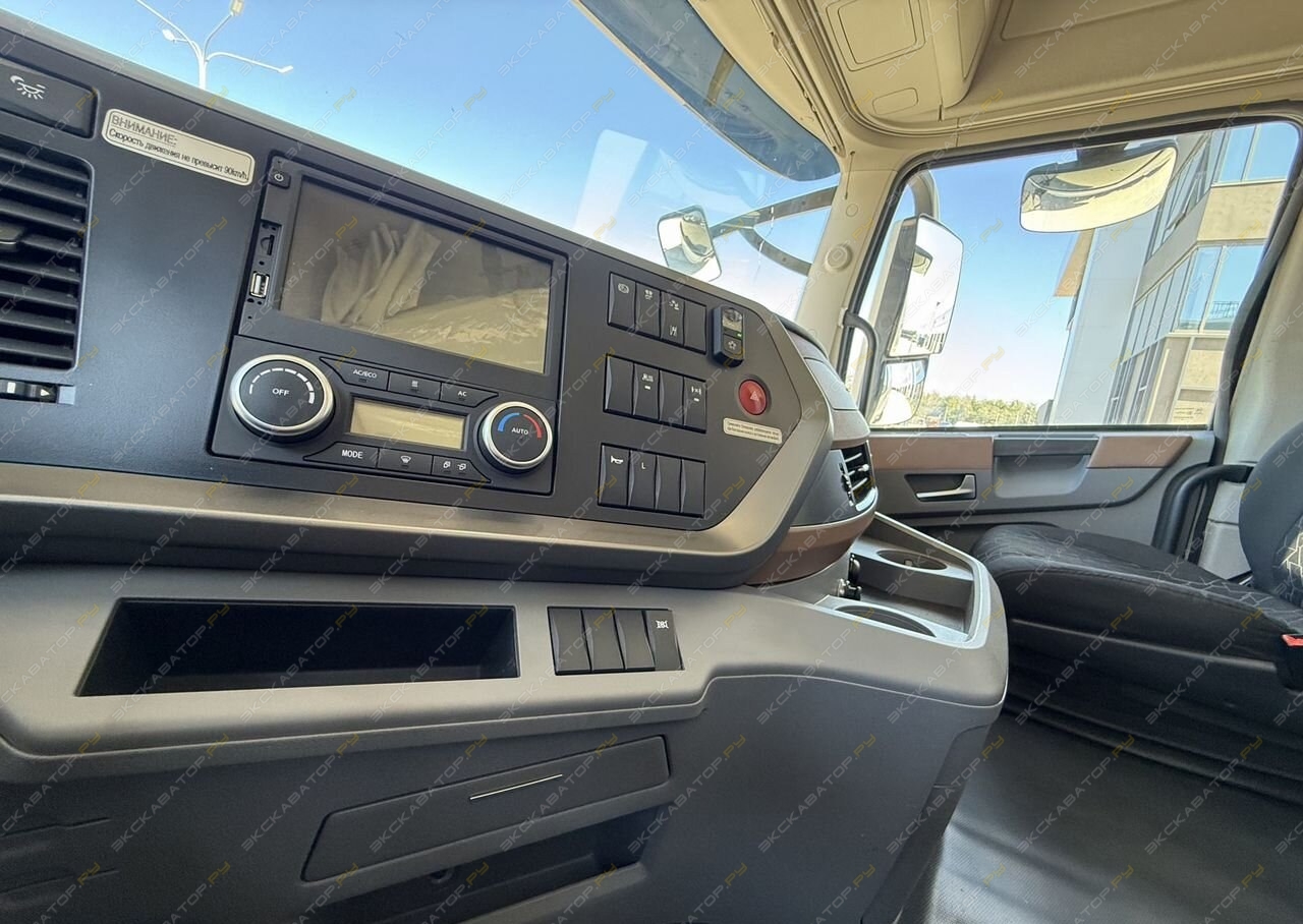 Dongfeng GX 4x2 [10]