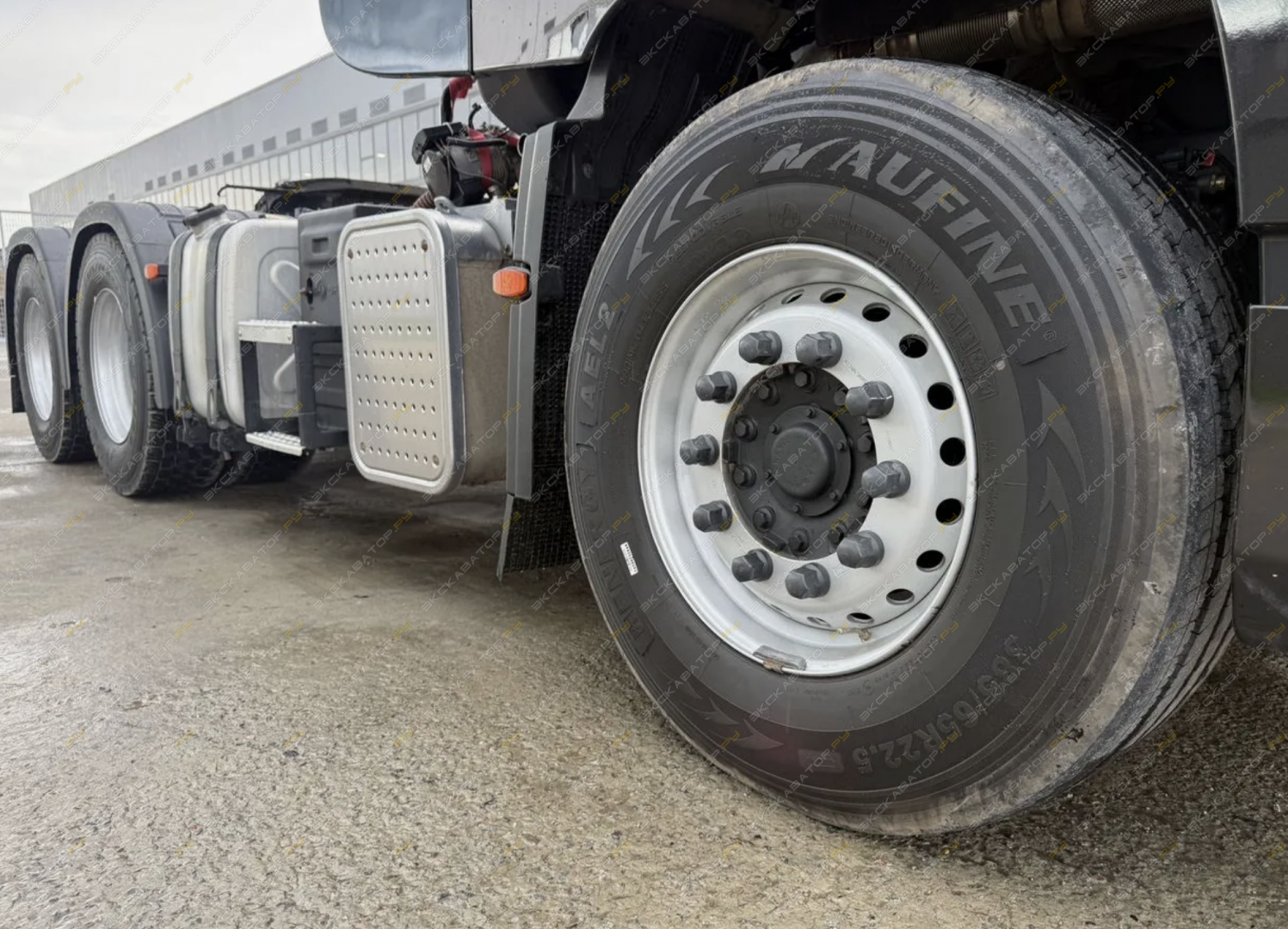 Dongfeng GX 6x4 DFH4271 [16]