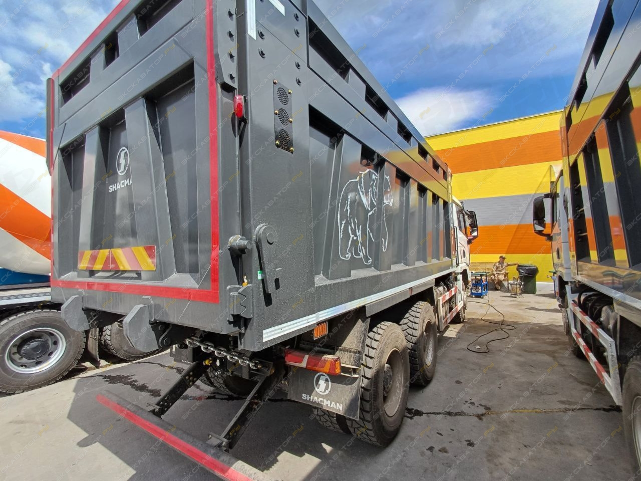 Shacman SX32586V384 [4]