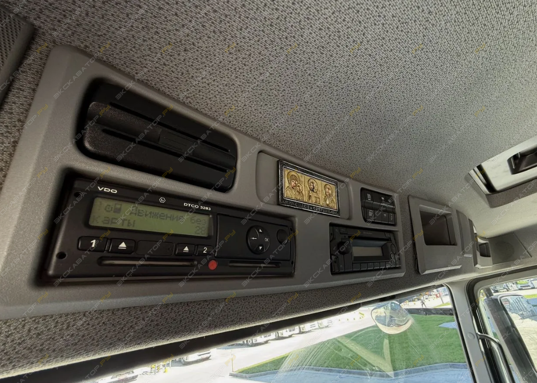 Mercedes-Benz Actros 3341 AK [12]