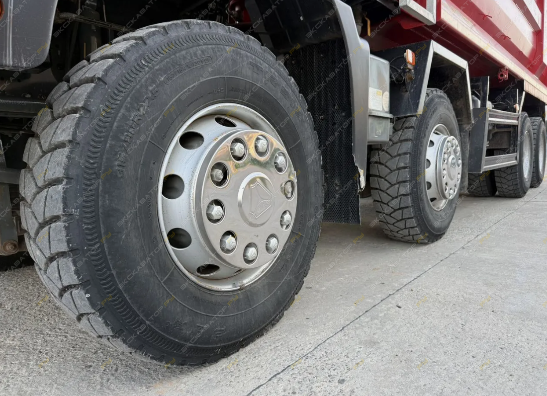 Sitrak C7H MAX 8x4 [16]