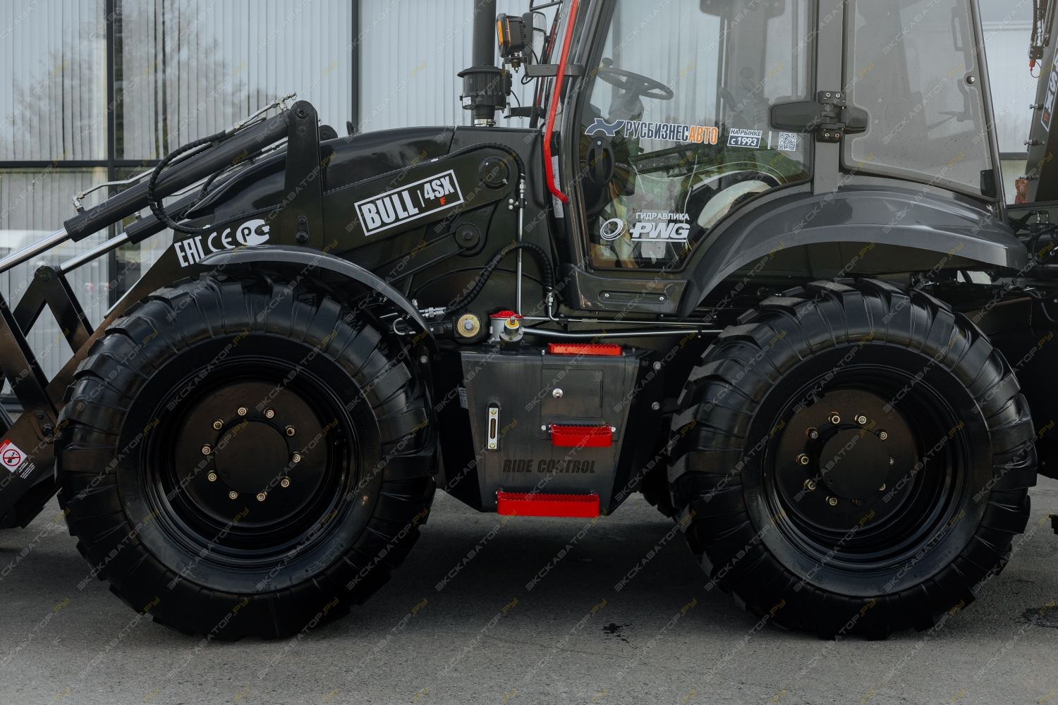 Bull 4SX-F [4]