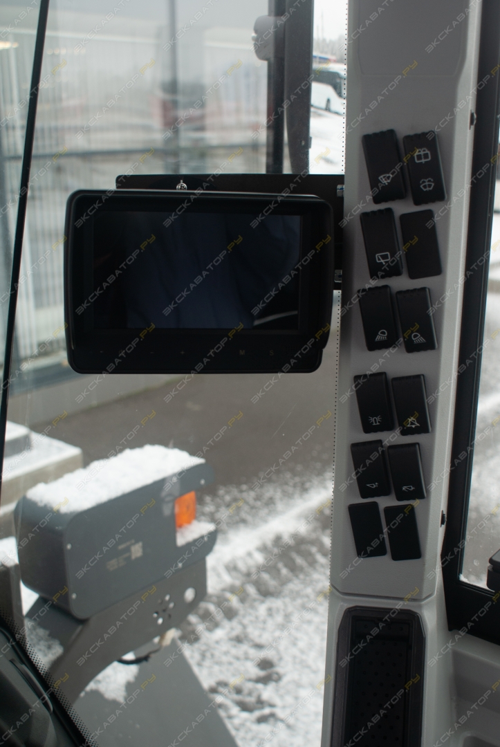 L956H [5]