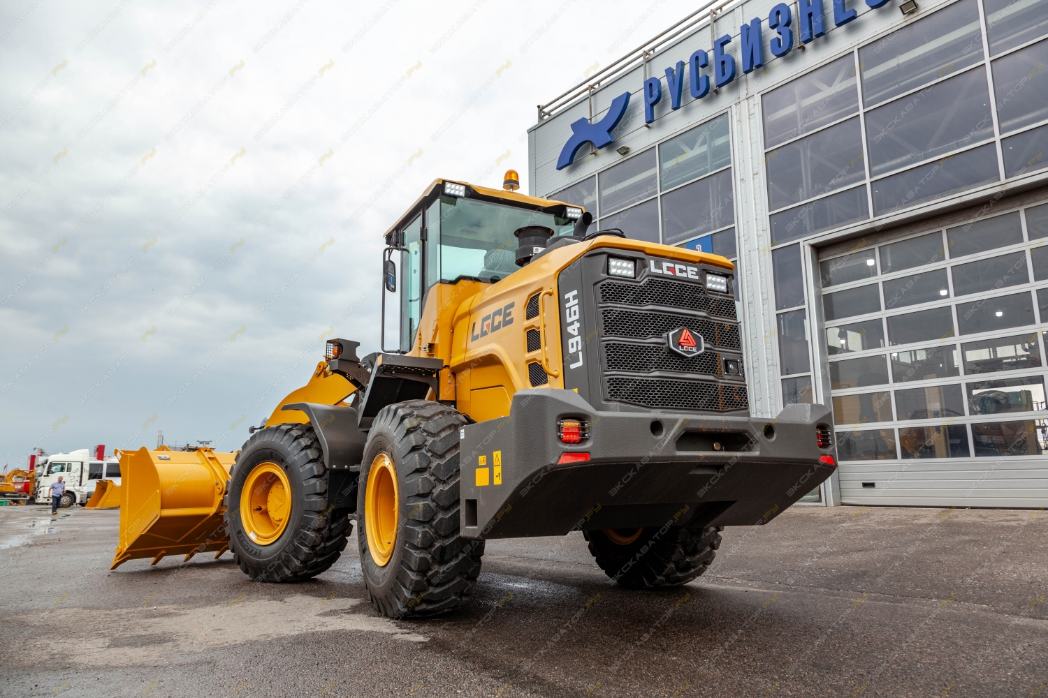 LGCE (SDLG) L946H [8]