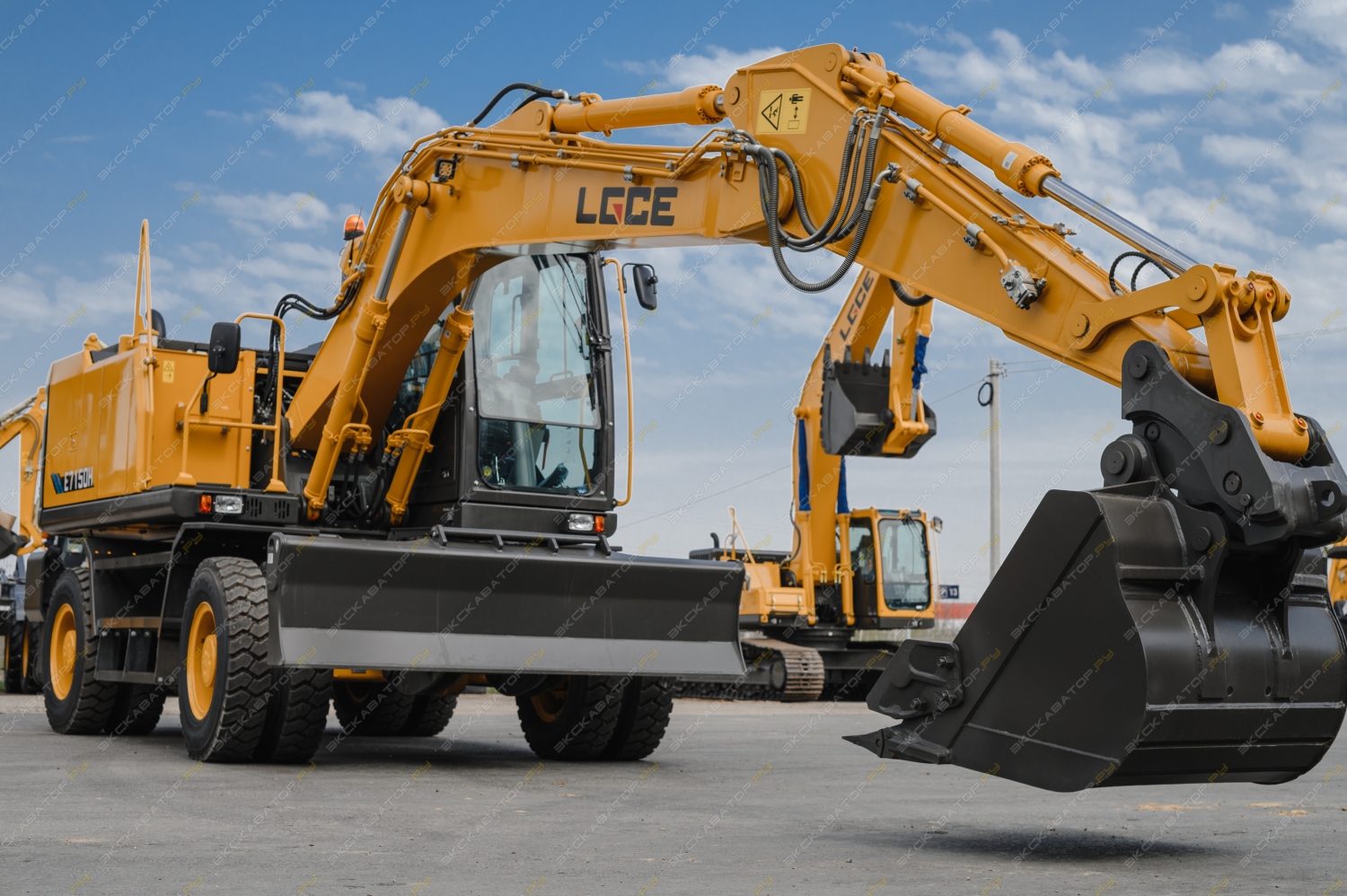 E7150H [4]