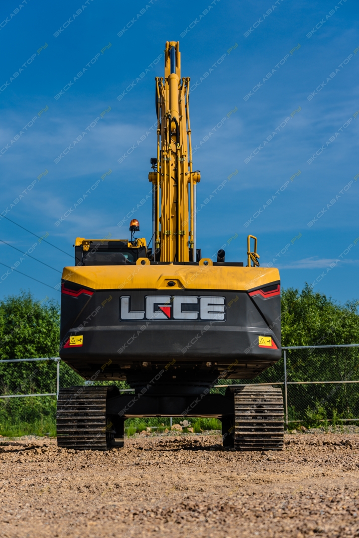 LGCE (SDLG) E6210H [2]
