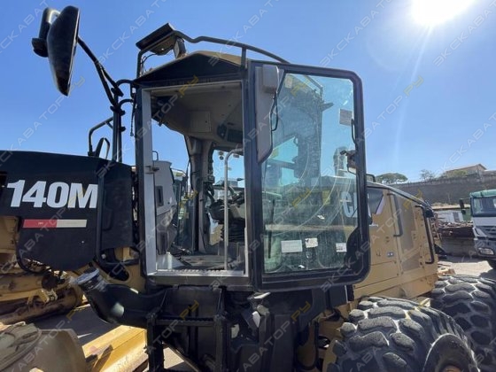 Caterpillar 140M [14]