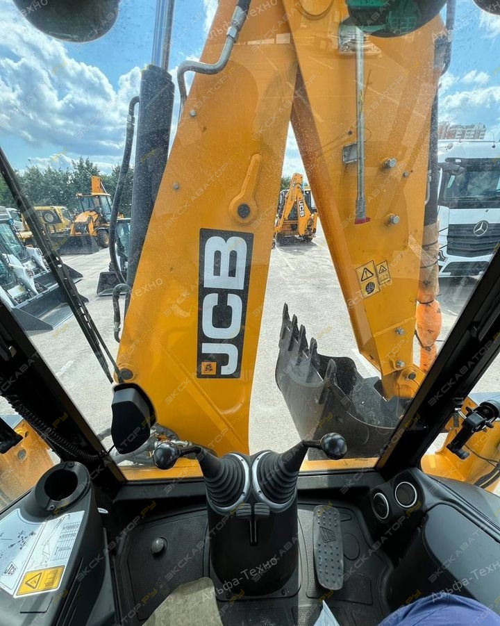 JCB 4CX Super Sitemaster [9]