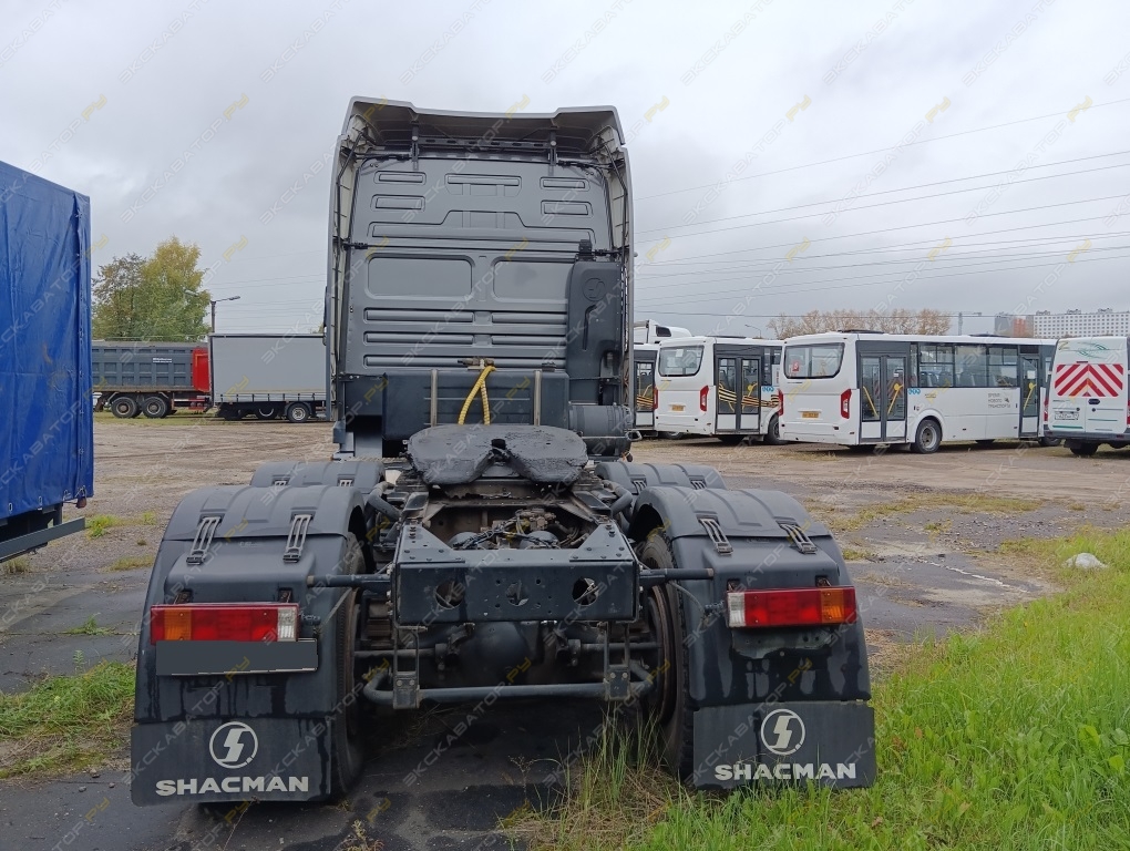 Shacman SX42584V324 [5]