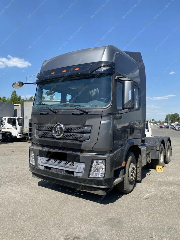 Shacman SX42584V324 [1]