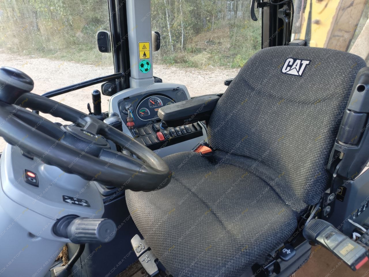 Caterpillar 434F [13]