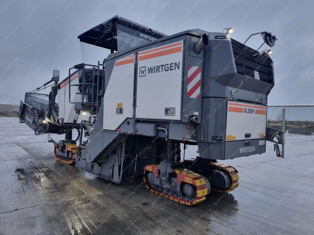 Wirtgen W 200 F [6]