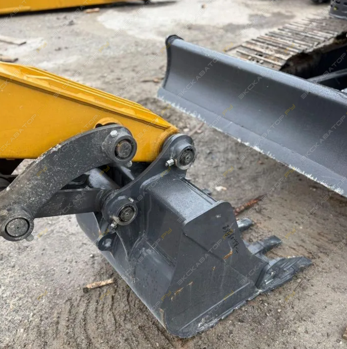 XCMG XE60G [14]