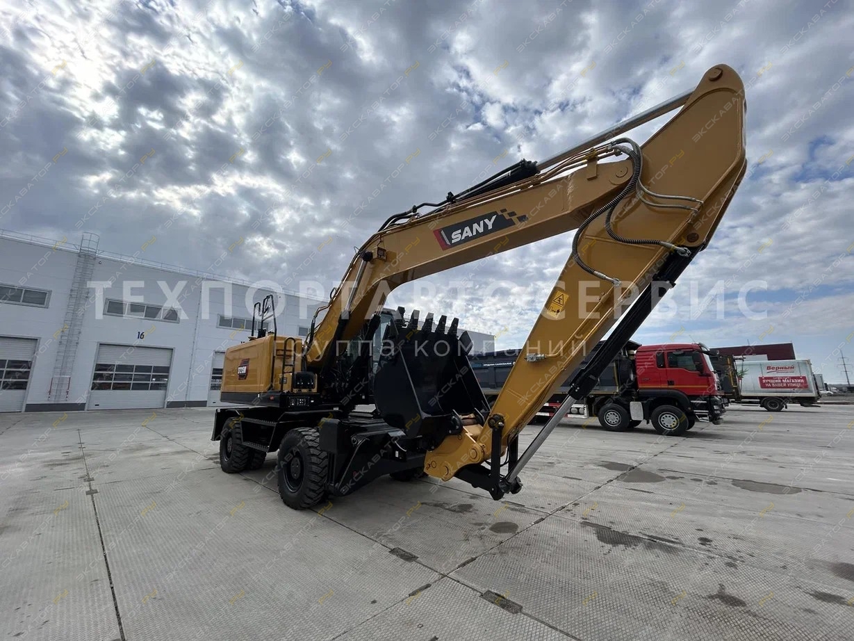 Sany SY215W [2]