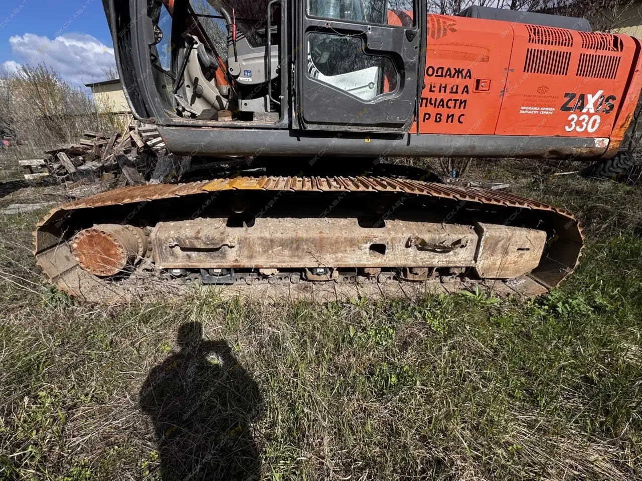 Hitachi ZX330-3G [10]
