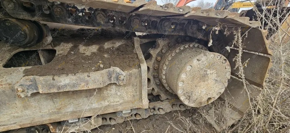 Hitachi ZX330-3G [7]