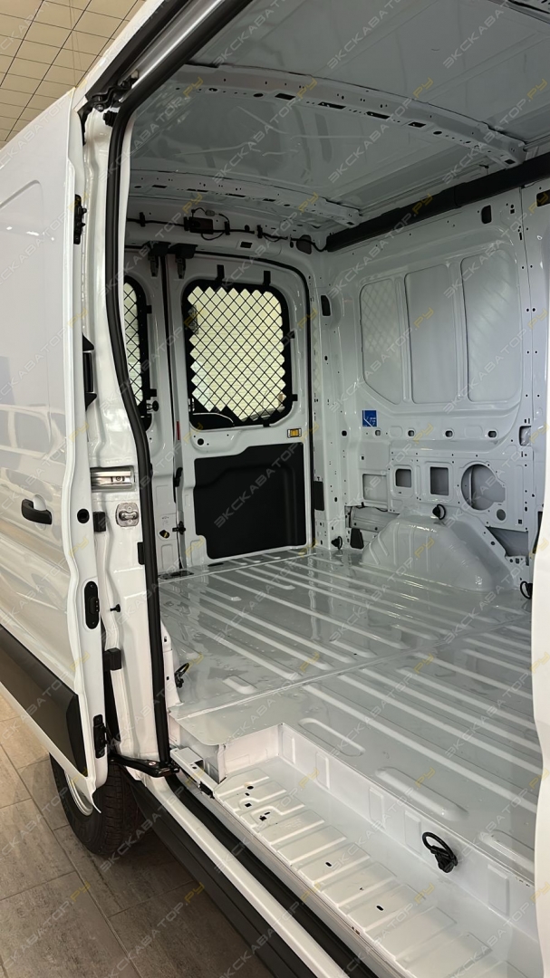 Transit 350M, L2H2, AWD [7]