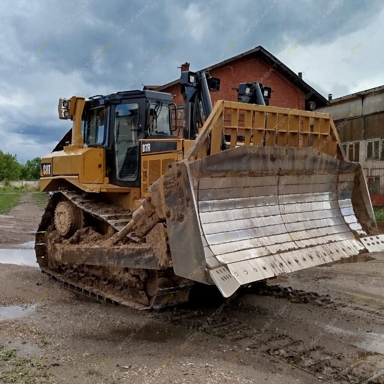 Caterpillar D7R [3]