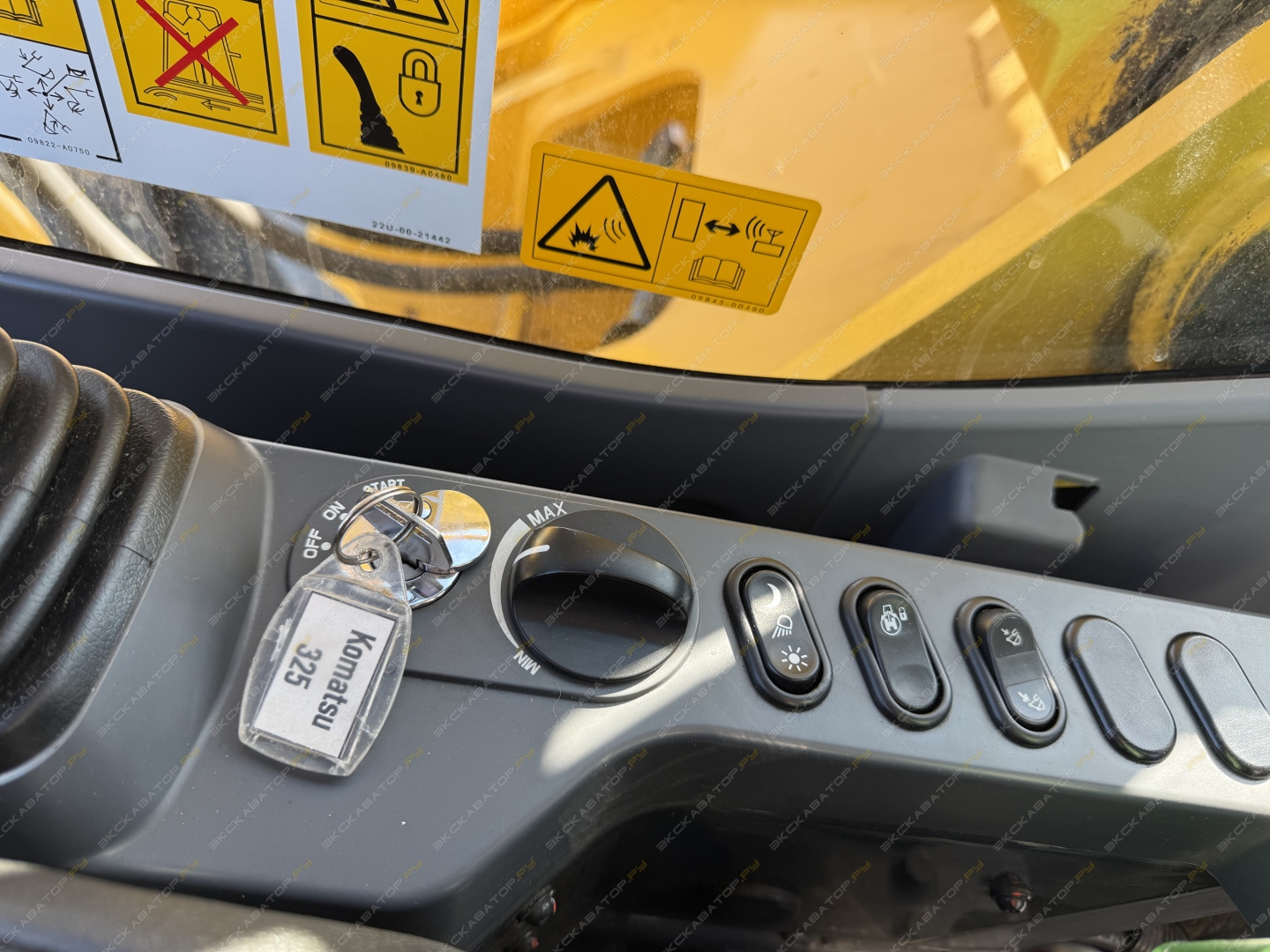 Komatsu PC300 [13]