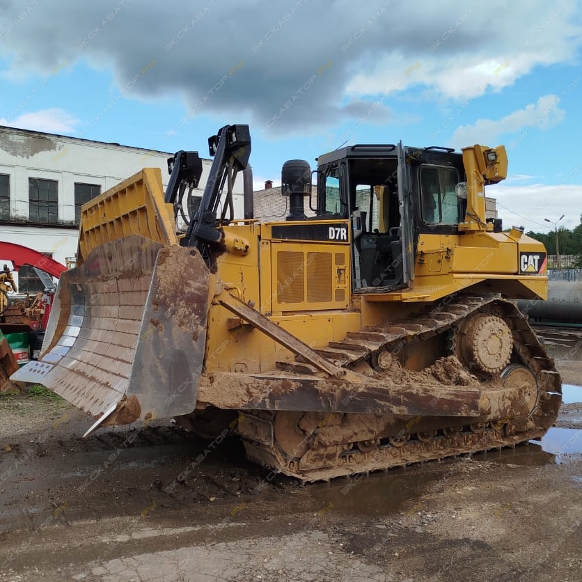 Caterpillar D7R [2]
