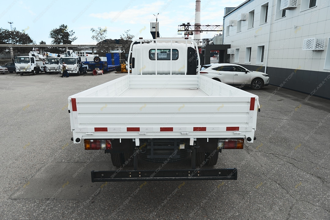 Isuzu Elf [6]